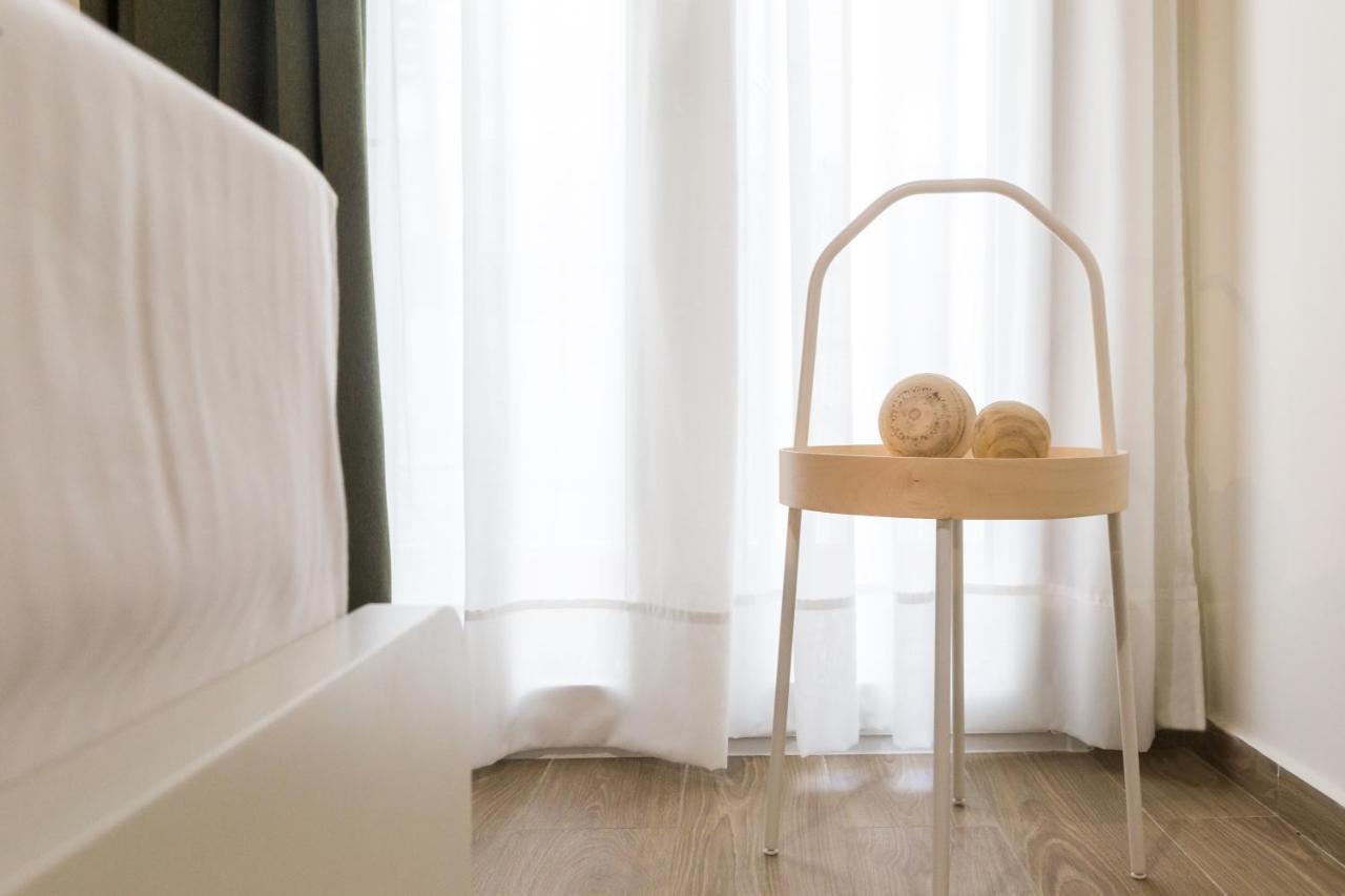 Effie'S Cozy Beach Front Apartment Rethimnon Buitenkant foto